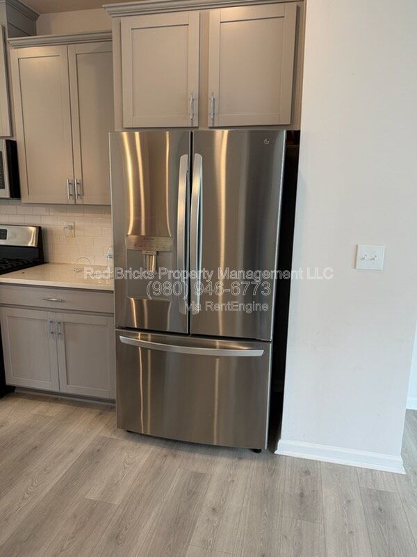 Spacious 3-Story Townhome with Attached 2-Car Garage! property image