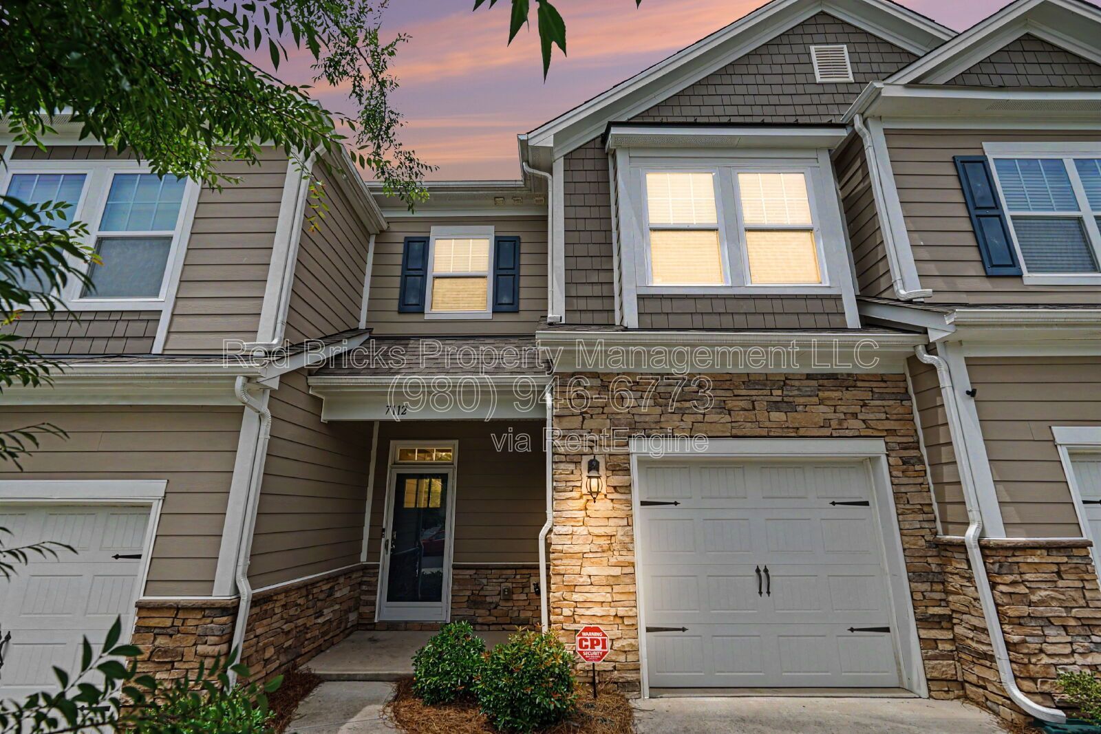 Charming 3BR Townhome in Woods at Davis Lake – Available Now! property image