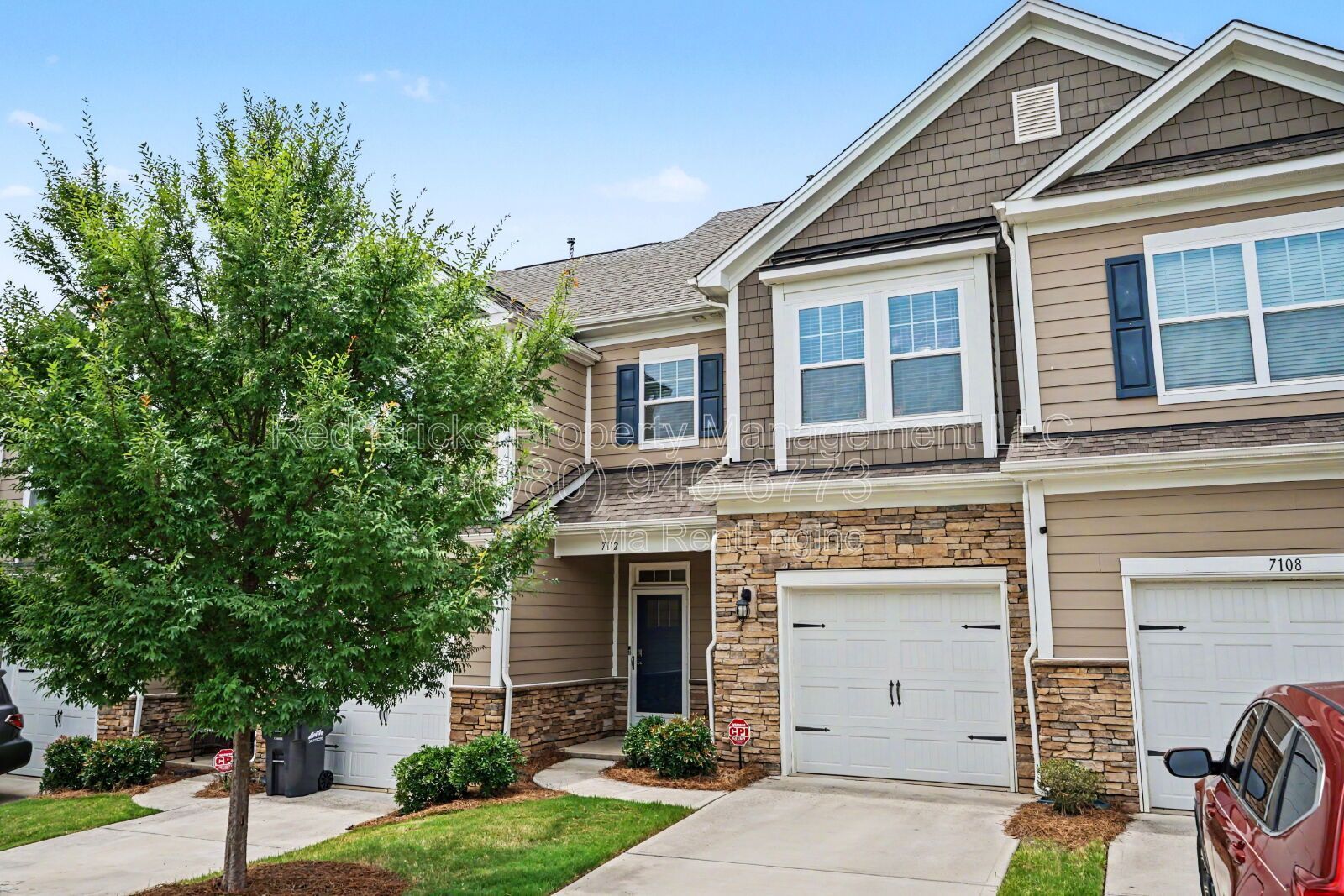 Charming 3BR Townhome in Woods at Davis Lake – Available Now! property image