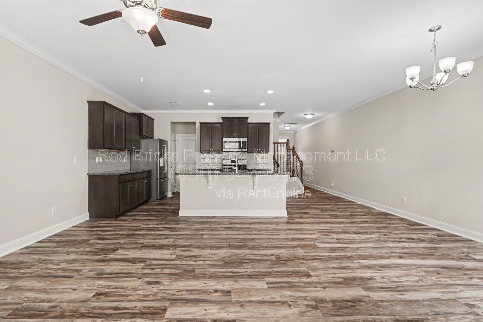 Charming 3BR Townhome in Woods at Davis Lake – Available Now! property image