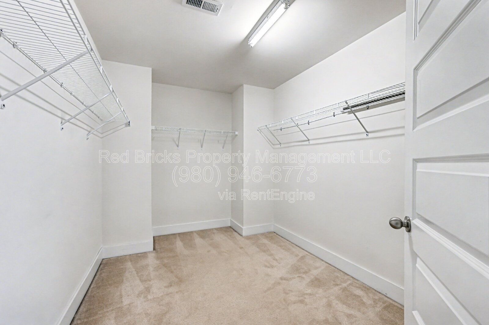 Like-New 4BR Home with Fire Pit in Dutchmans Ridge! property image