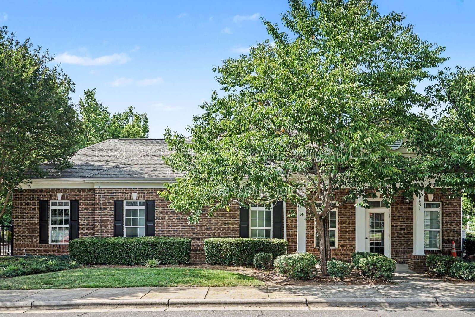 Stylish 3BR End Unit with Modern Finishes! property image