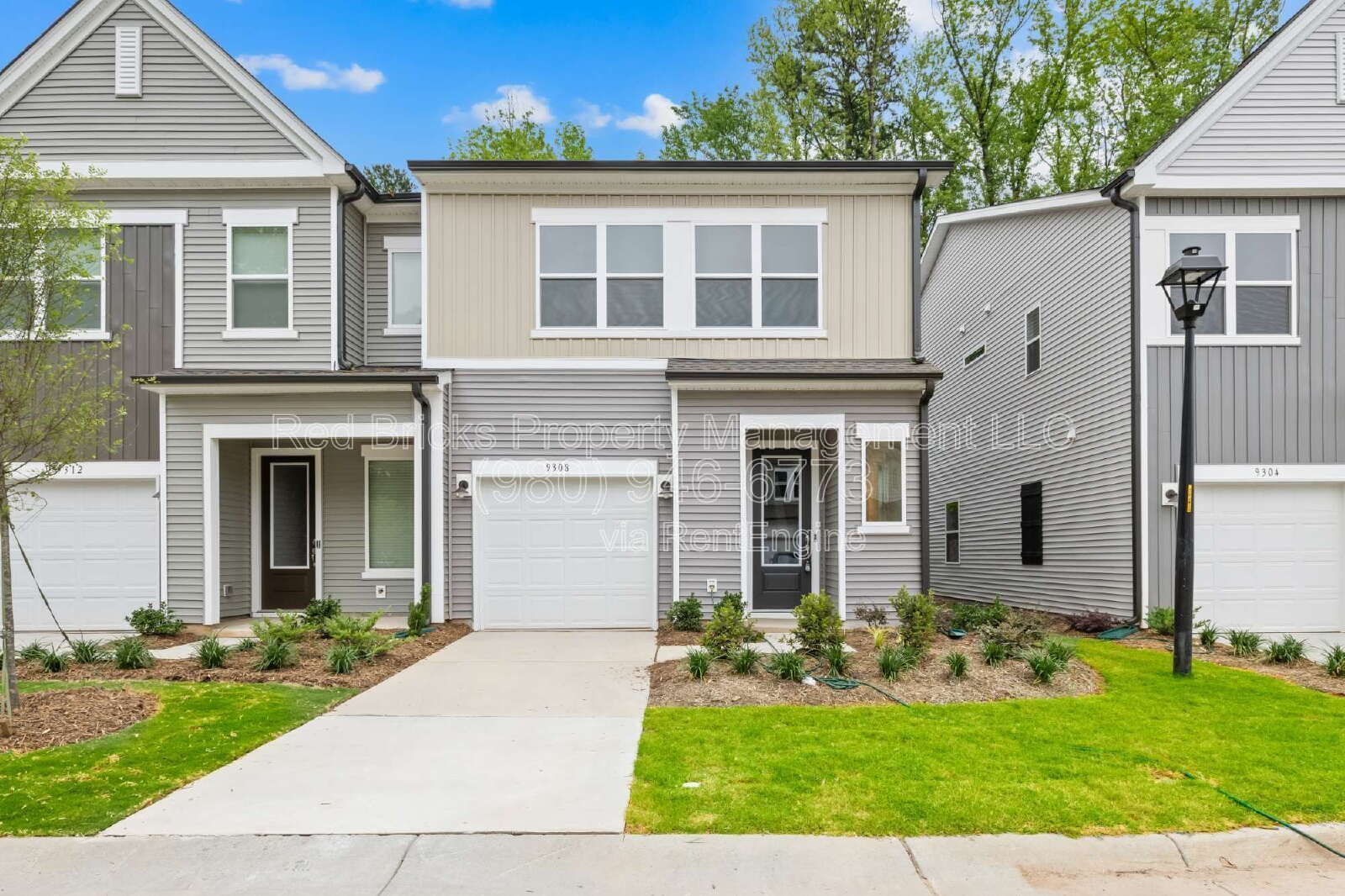 Like-New End-Unit + $500 Off First Month! property image