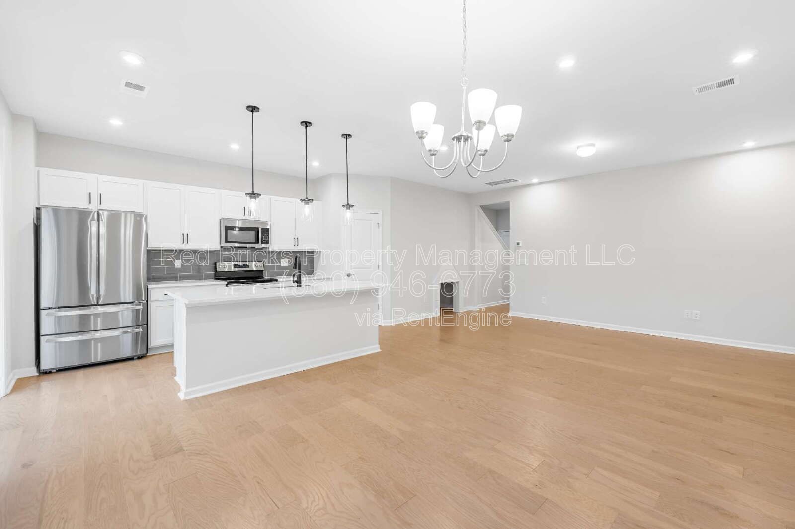 Like-New End-Unit + $500 Off First Month! property image