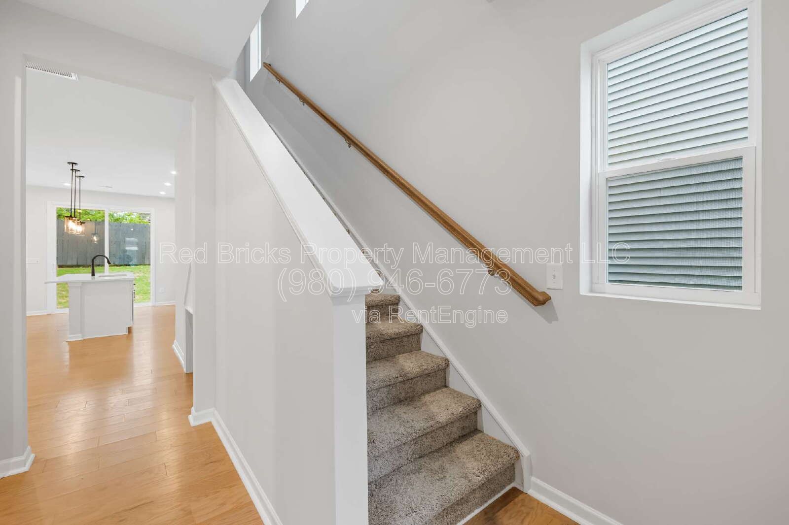 Like-New End-Unit + $500 Off First Month! property image