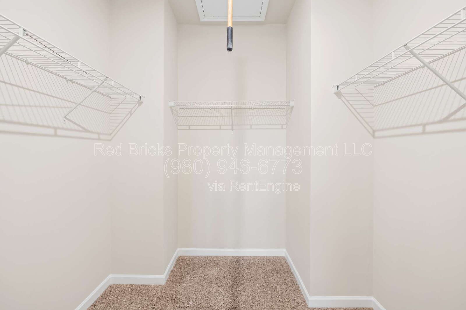 Like-New End-Unit + $500 Off First Month! property image