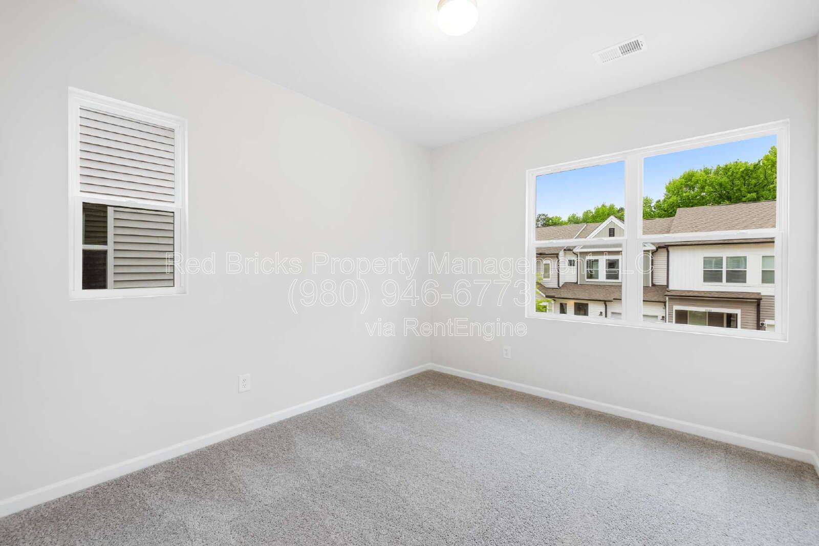 Like-New End-Unit + $500 Off First Month! property image