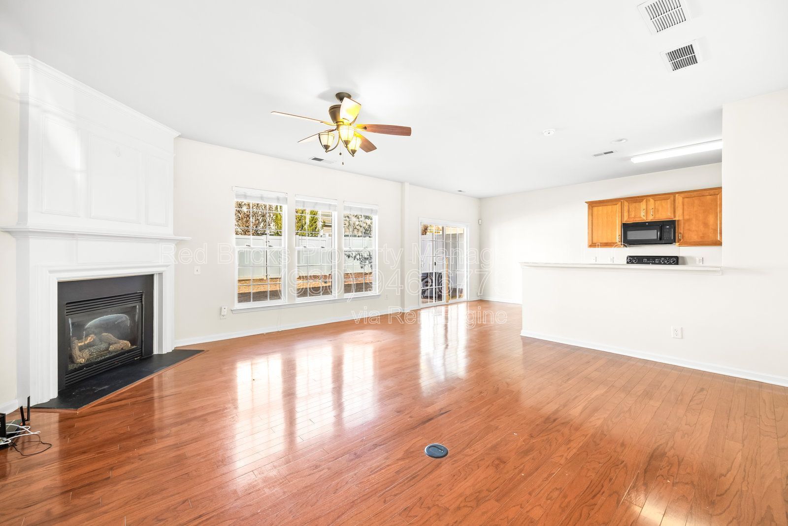 Beautiful 3BR Townhome in Blakeney Preserve – Available Aug. 17! property image