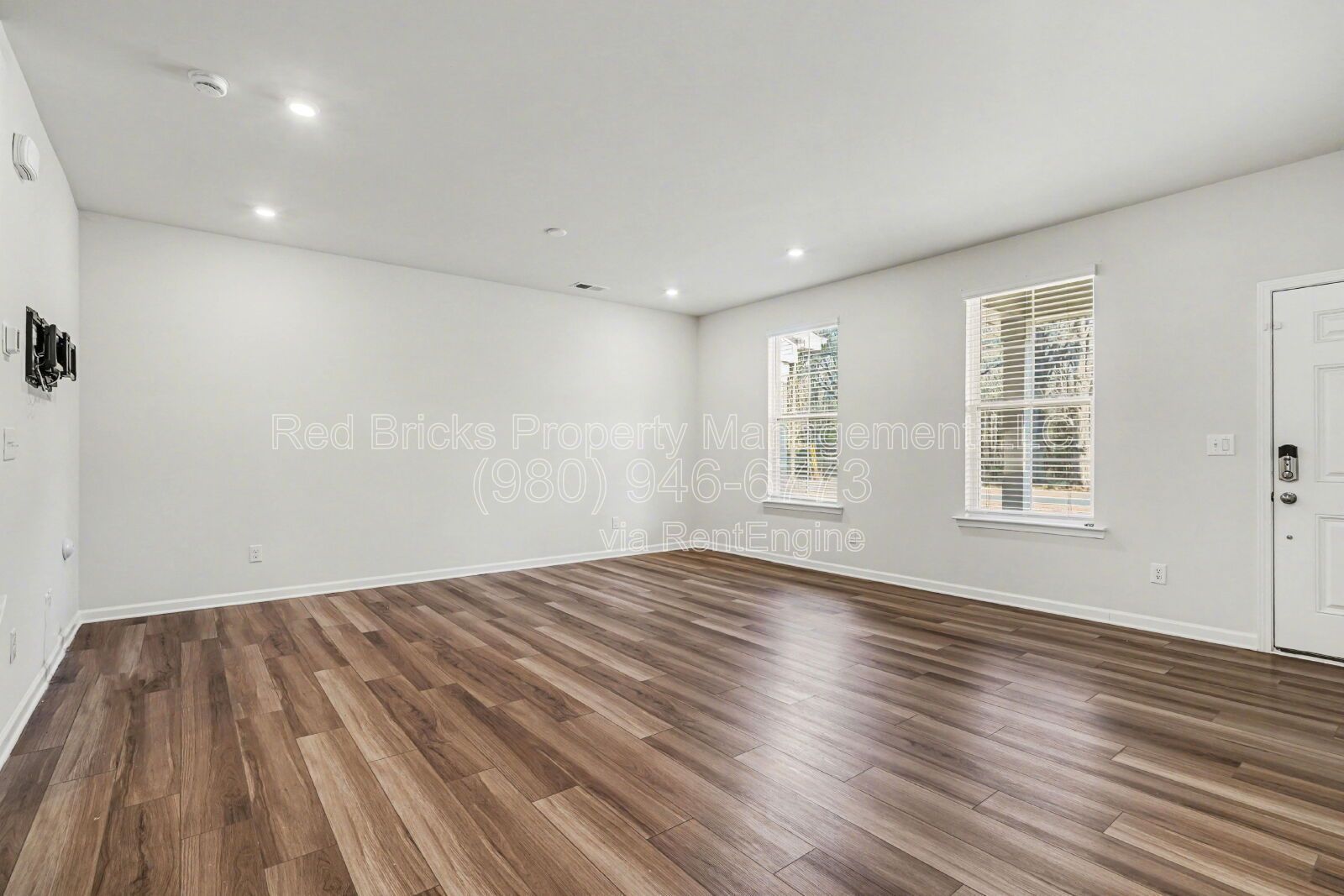 Like-New End-Unit Townhome in McEwen Village – Move-In Ready! property image