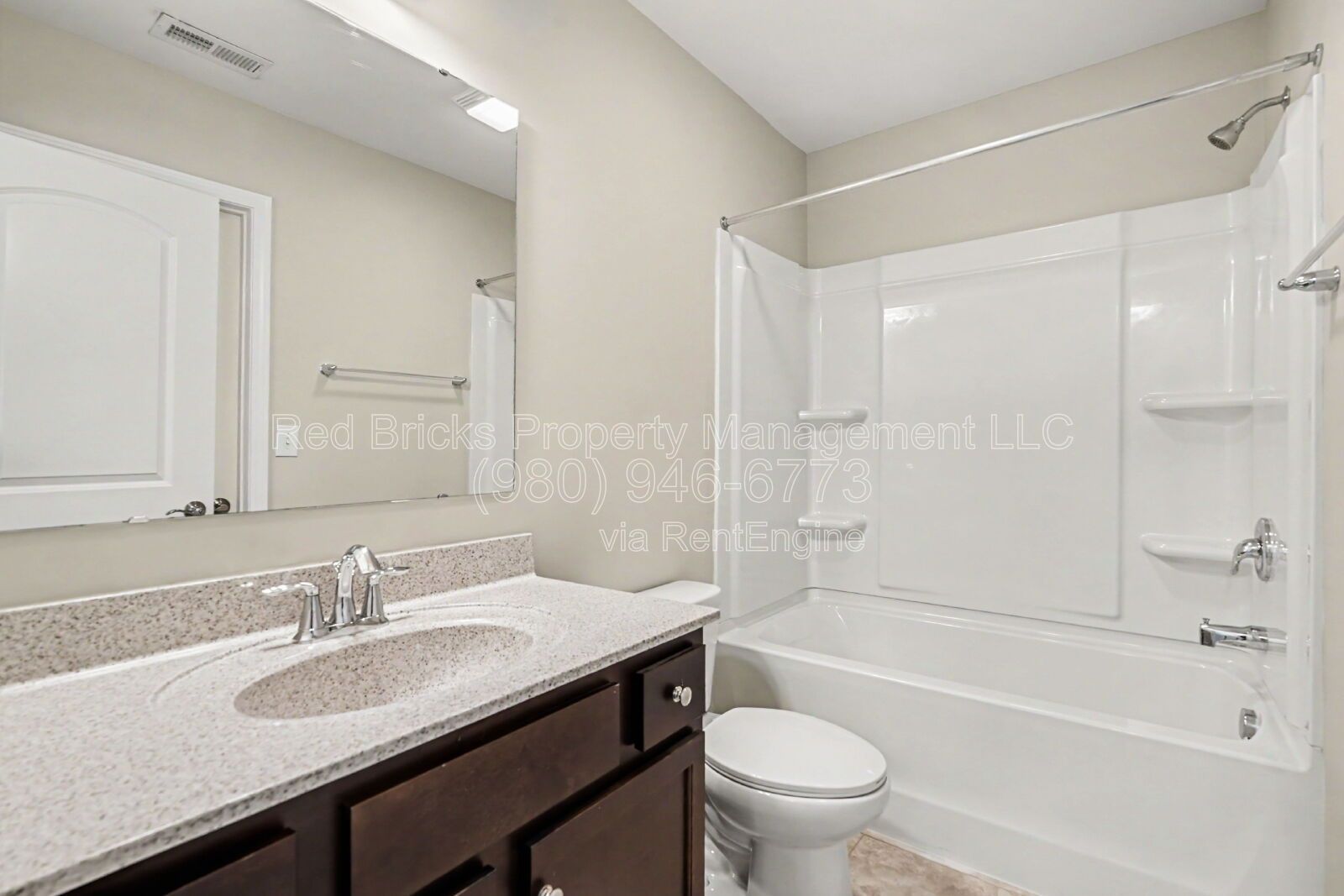 Spacious 5BR Home with Screened Patio – Available Now! property image