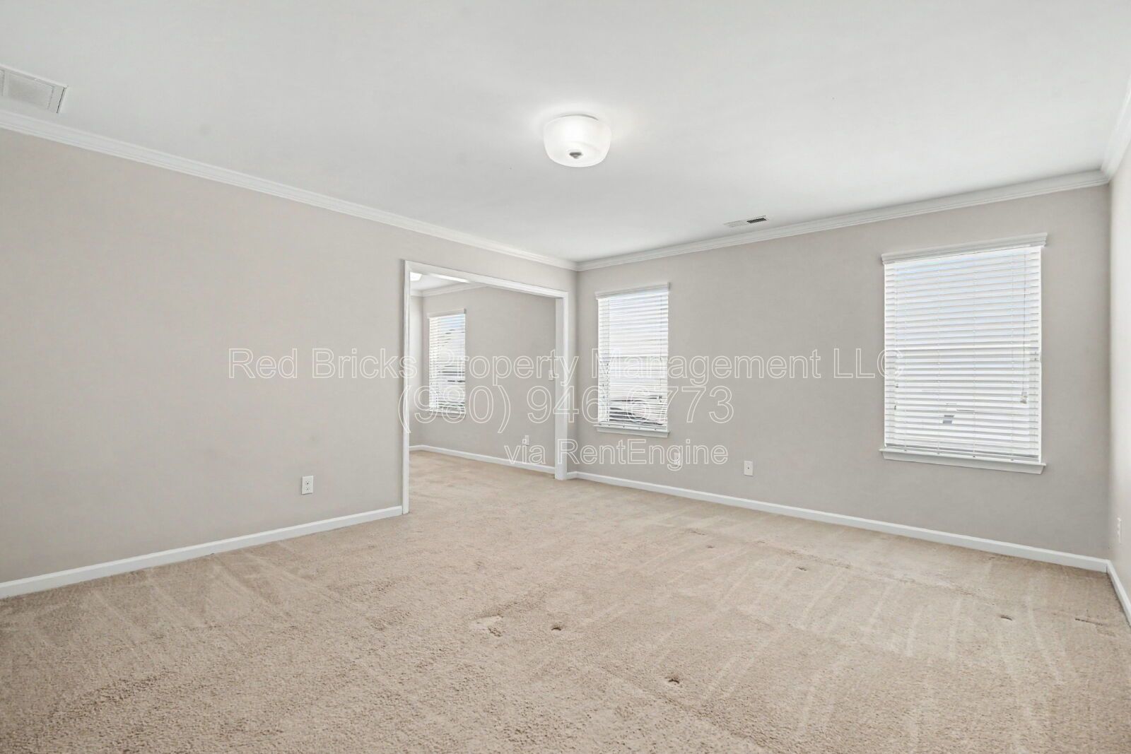 Spacious 5BR Home with Screened Patio – Available Now! property image