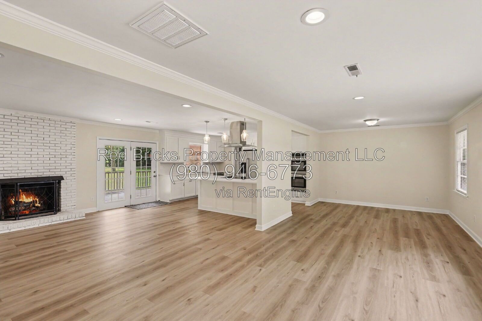 Beautiful Ranch Home with Deck & Double Oven! property image