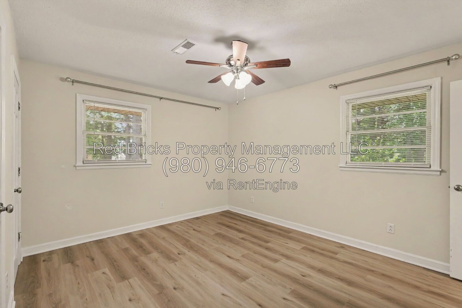 Beautiful Ranch Home with Deck & Double Oven! property image