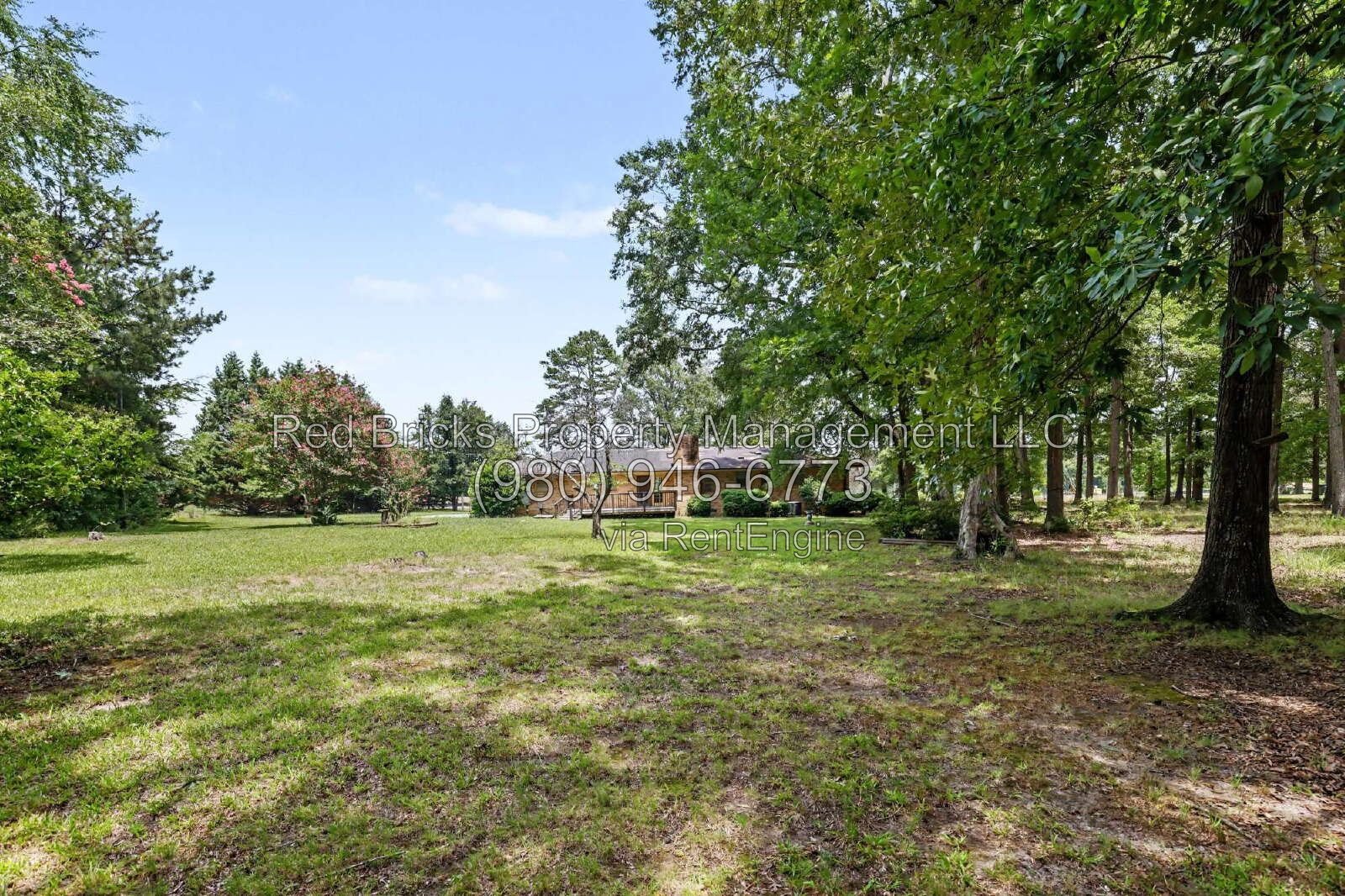 Beautiful Ranch Home with Deck & Double Oven! property image