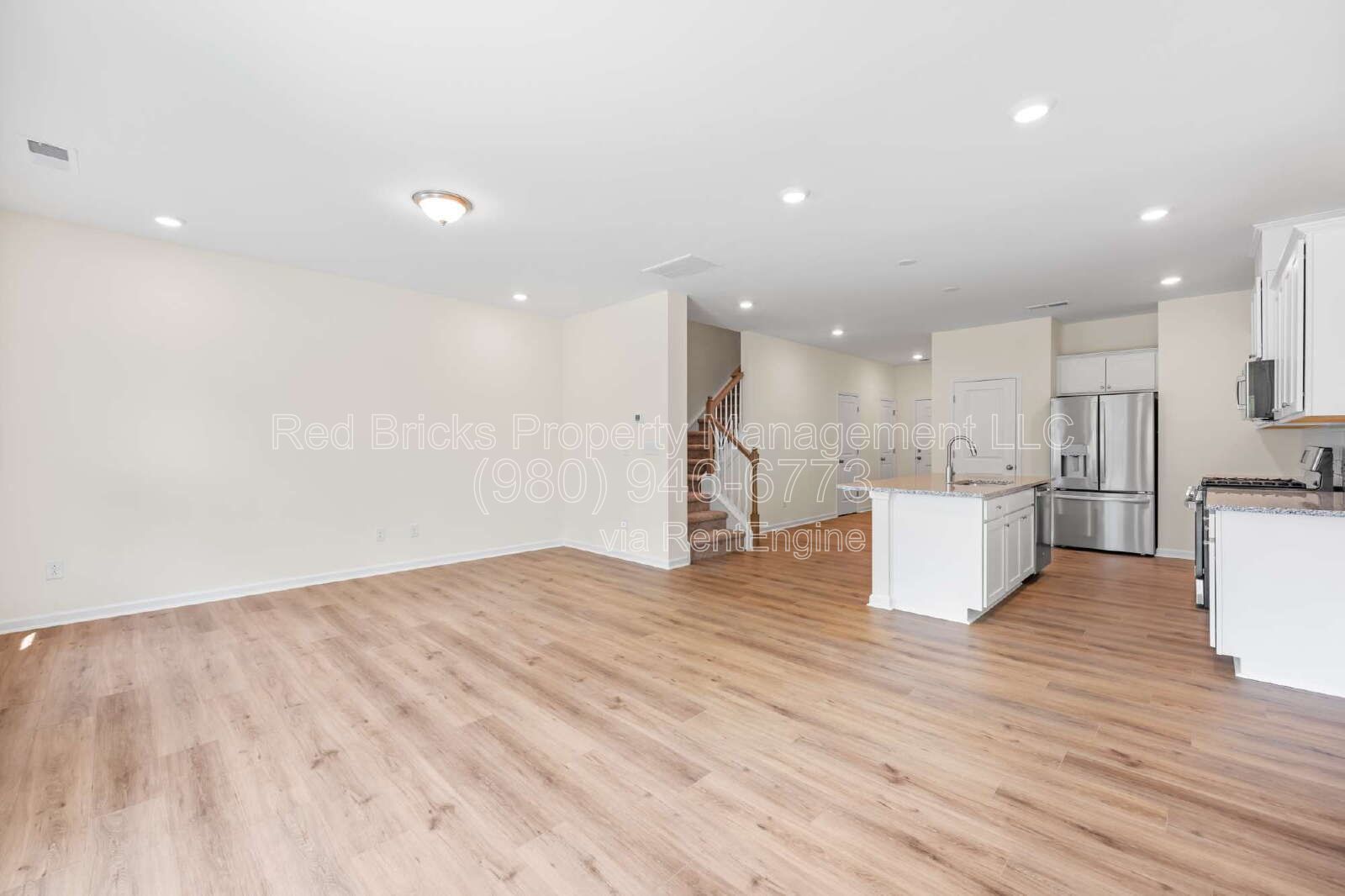 Modern Like-New 3BR Townhome in Secrest Landing! property image
