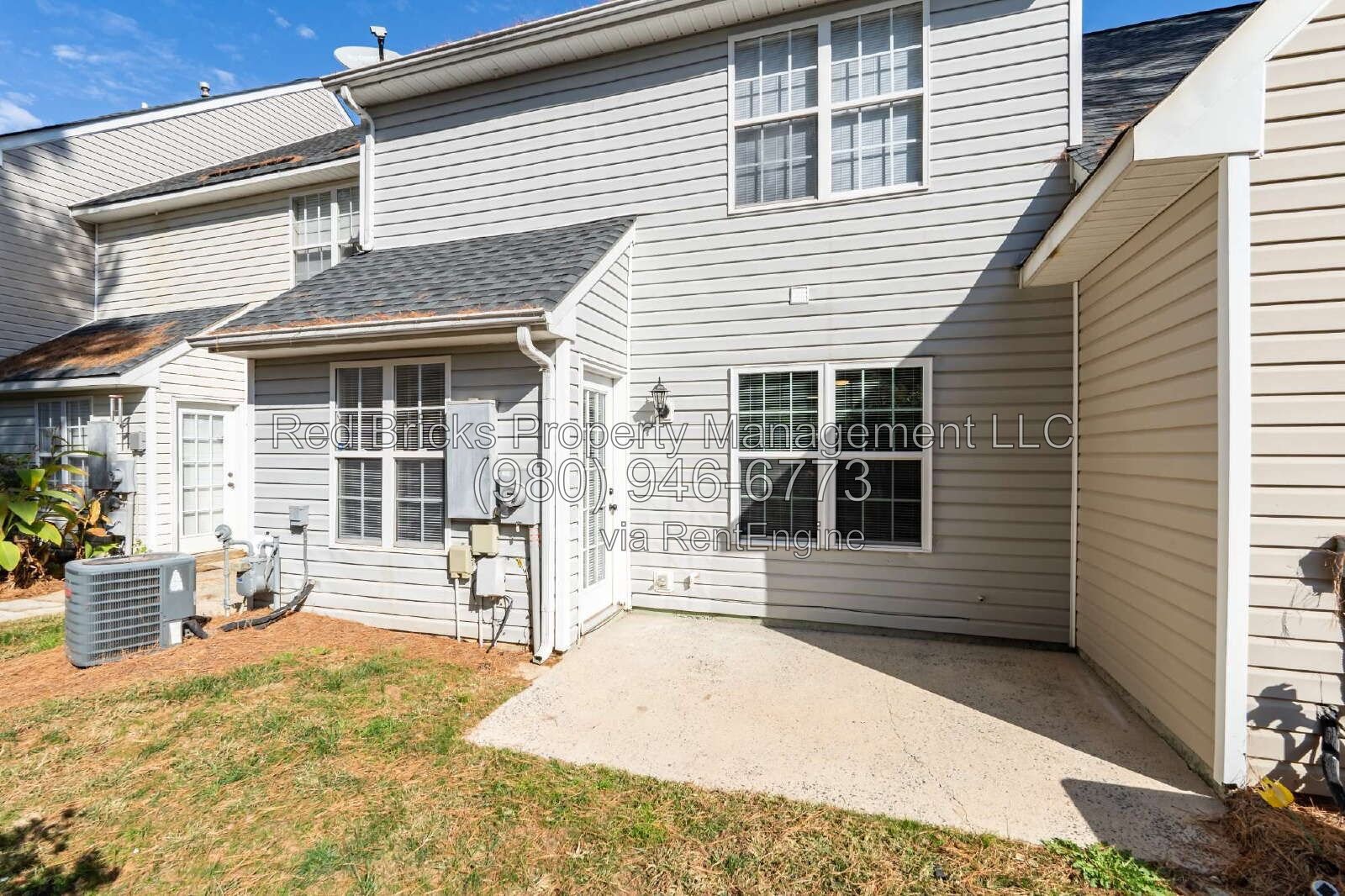 Beautiful 2BR Townhome – Available Sept. 17! property image