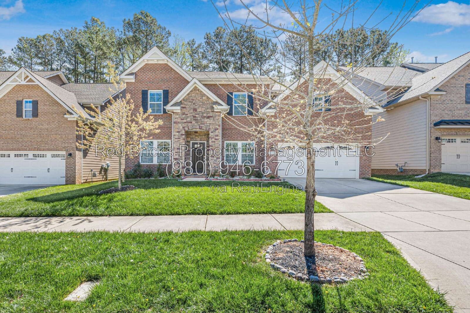 Spacious 5BR Home with Office in Oakhaven! property image