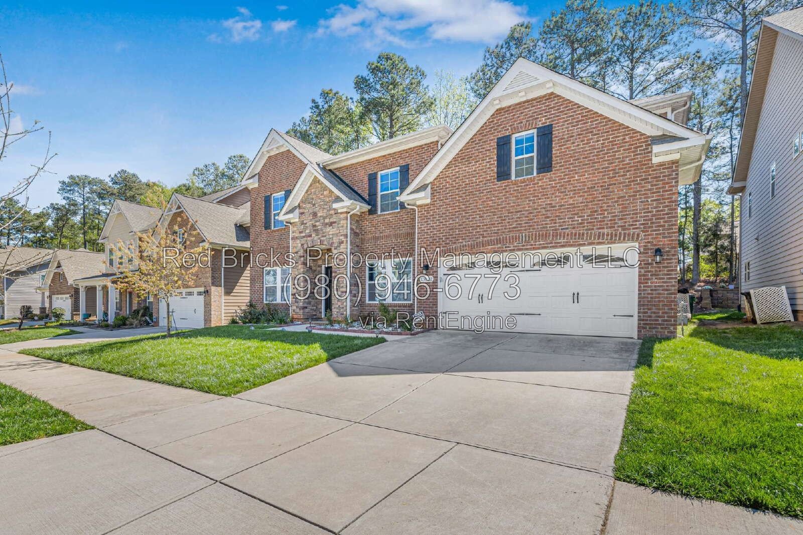Spacious 5BR Home with Office in Oakhaven! property image