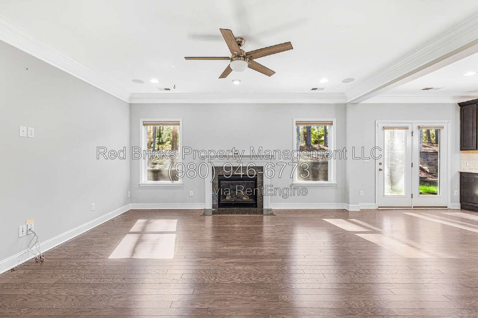 Spacious 5BR Home with Office in Oakhaven! property image
