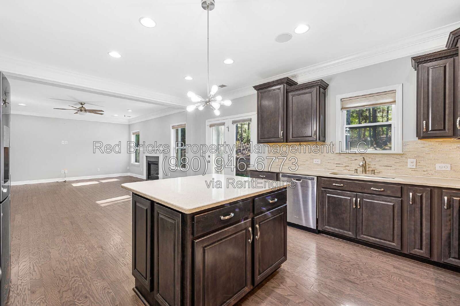 Spacious 5BR Home with Office in Oakhaven! property image