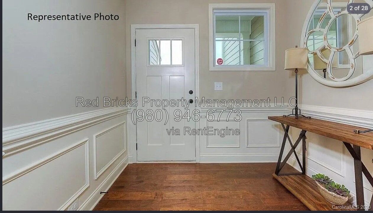 Like-New End-Unit Townhome with 4 Beds & Resort-Style Amenities! property image