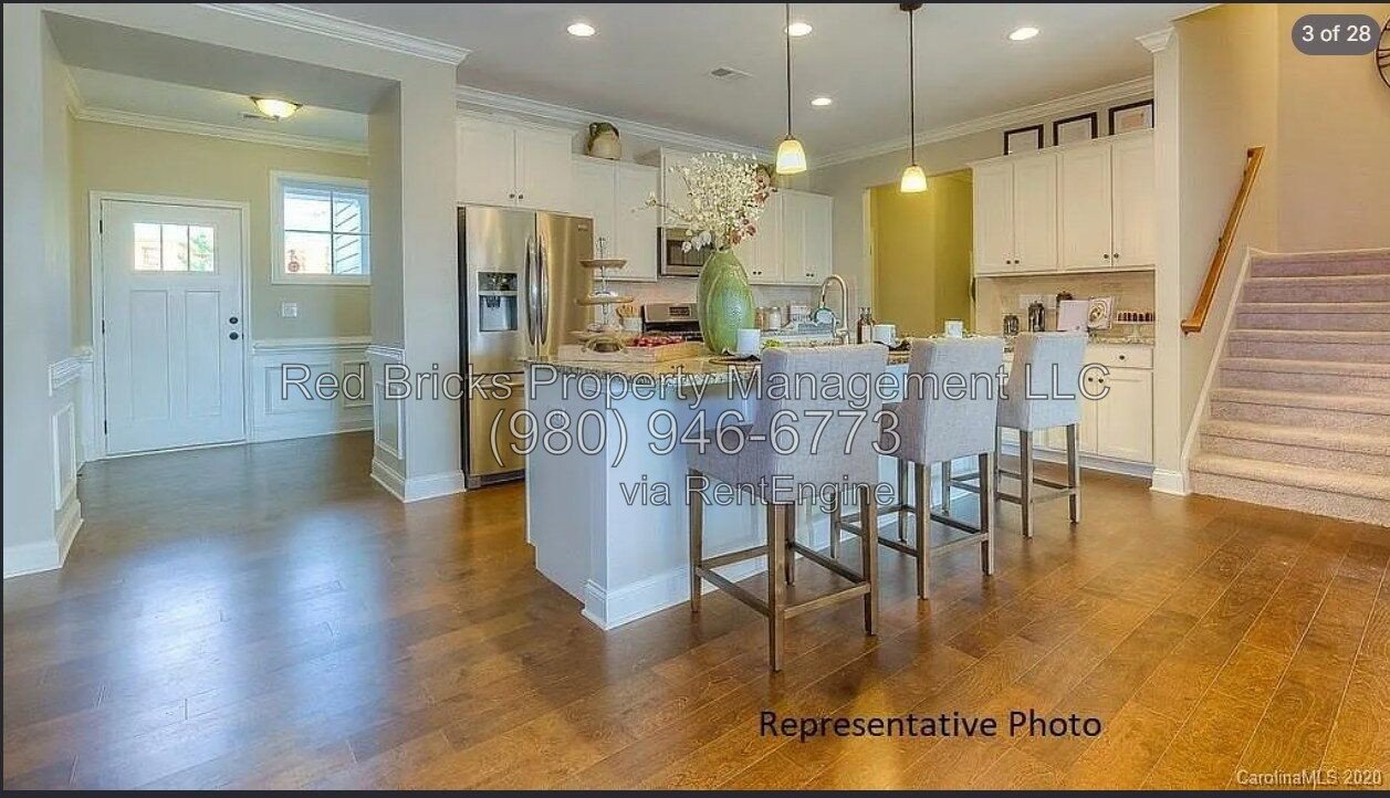 Like-New End-Unit Townhome with 4 Beds & Resort-Style Amenities! property image