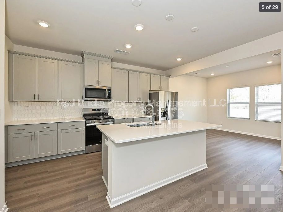 Like-New 3BR Home in Shepherds Landing – Modern Living Near Lake Norman! property image
