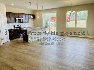 Move-In Ready End-Unit Townhome in Fifteen 15 Cannon! property image