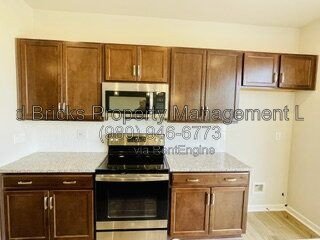 Move-In Ready End-Unit Townhome in Fifteen 15 Cannon! property image
