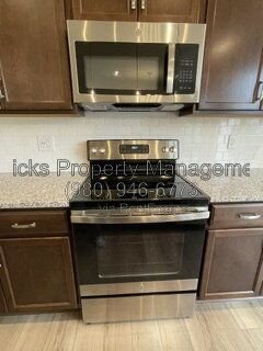 Move-In Ready End-Unit Townhome in Fifteen 15 Cannon! property image
