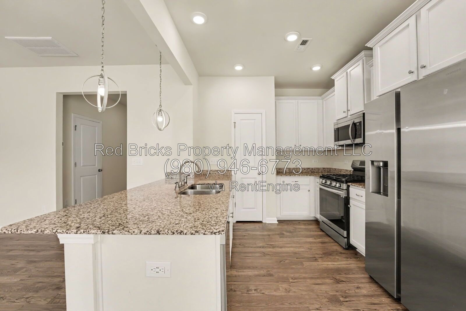 Modern End-Unit Living with Community Pool! property image