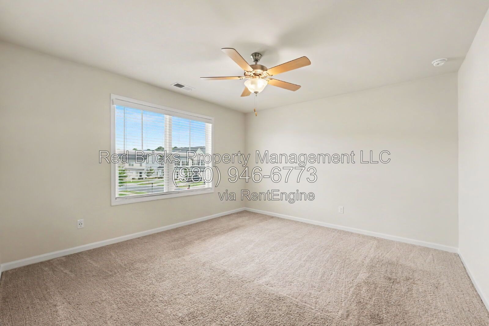 Modern End-Unit Living with Community Pool! property image