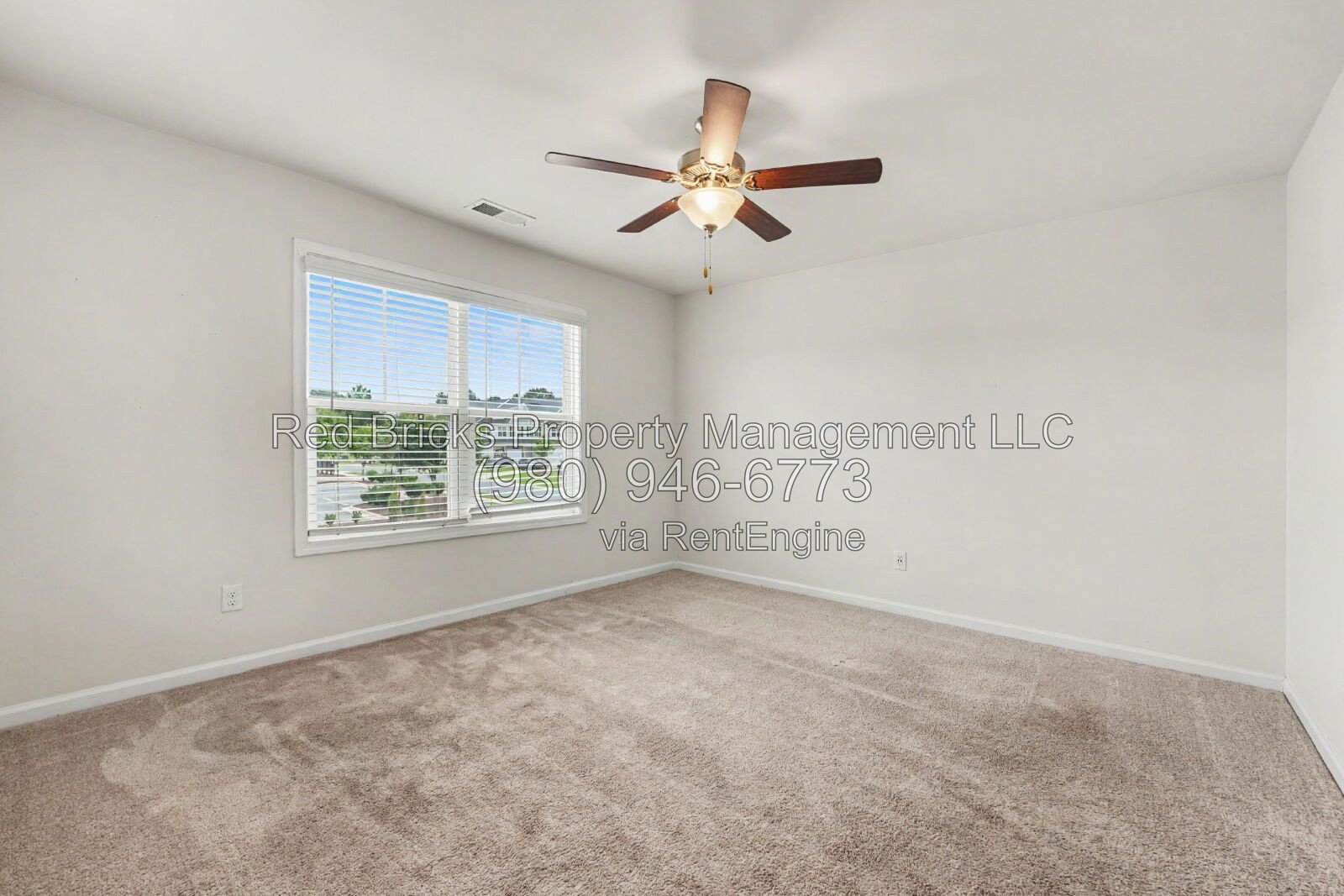 Modern 3BR Townhome with Community Pool! property image