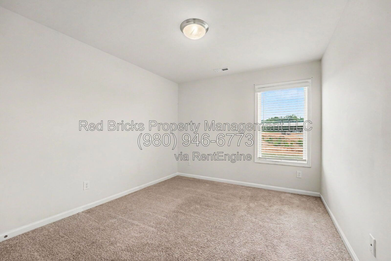 Modern 3BR Townhome with Community Pool! property image