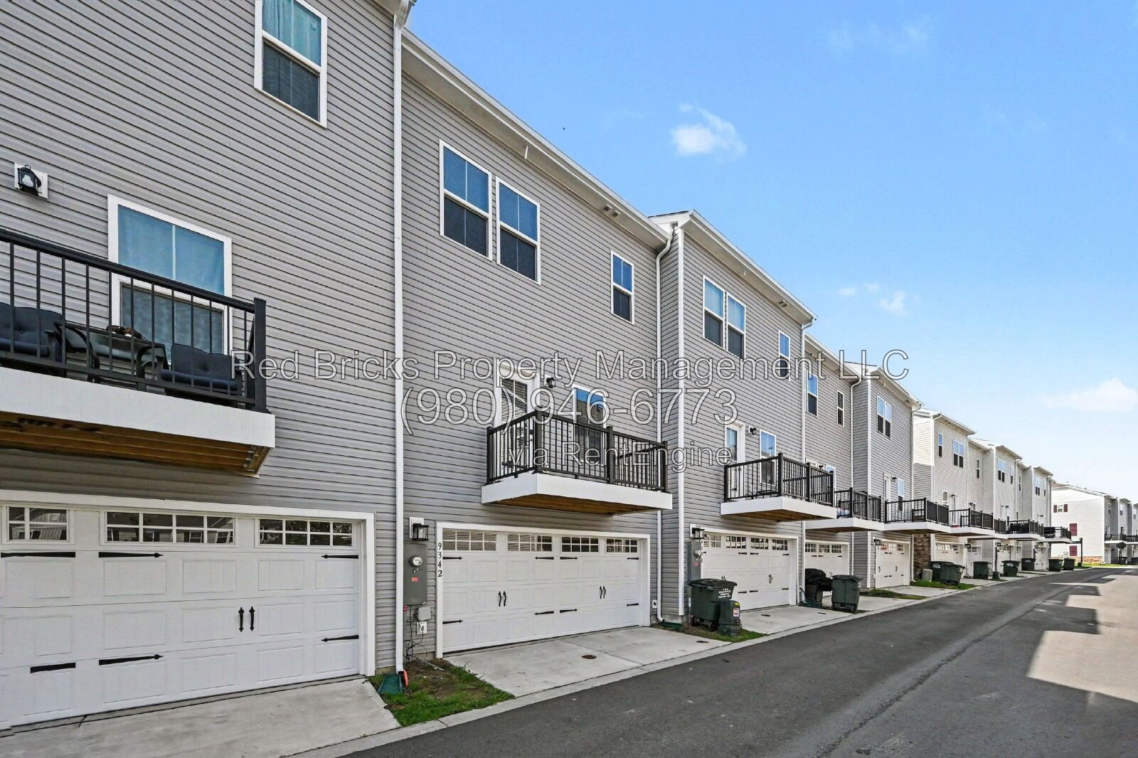 Stylish Townhome with Flex Space & 2-Car Garage property image