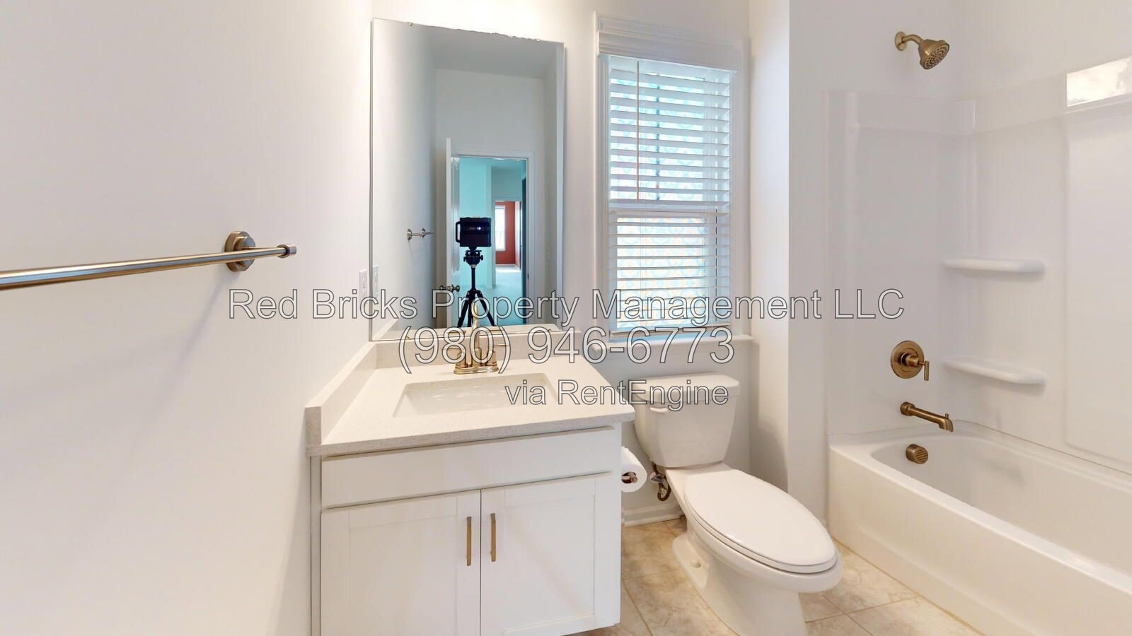 Beautiful 5BR Home with Covered Outdoor Living! property image