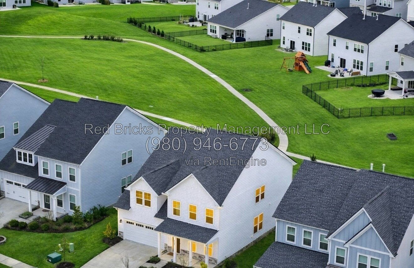 Like-New Ridgecrest Retreat | 4BR + Loft | 3,197 Sq. Ft! property image