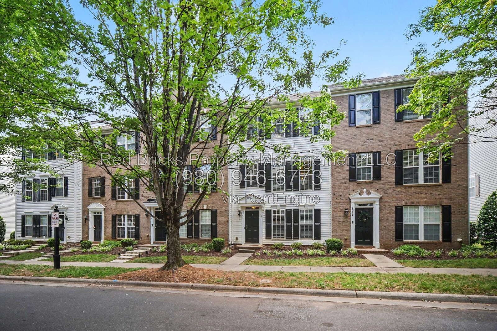 Stylish 3-Story Townhome in Kingsley – Available Now! property image