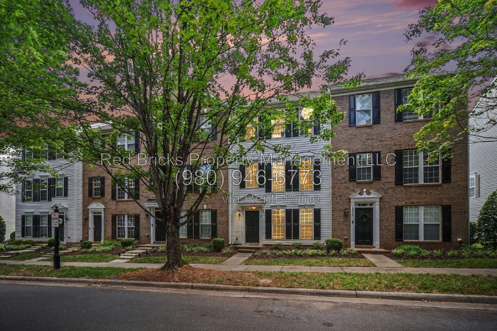 Stylish 3-Story Townhome in Kingsley – Available Now! property image