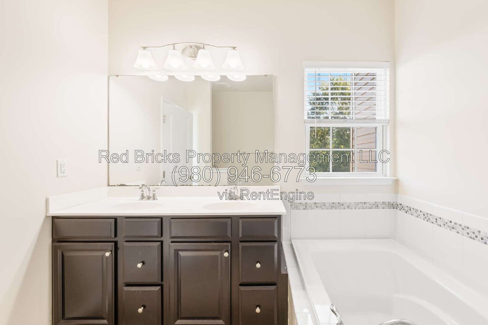 Spacious 3-Story Townhome in Prime Ayrsley Location! property image