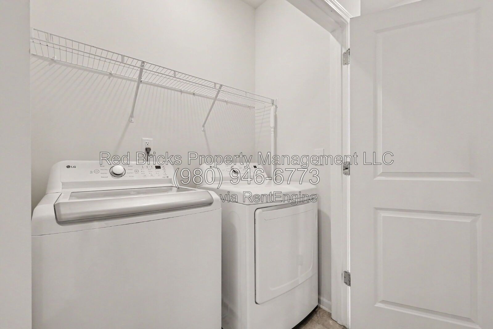 Modern 4BR Townhome with Luxury Finishes in Mineral Springs! property image
