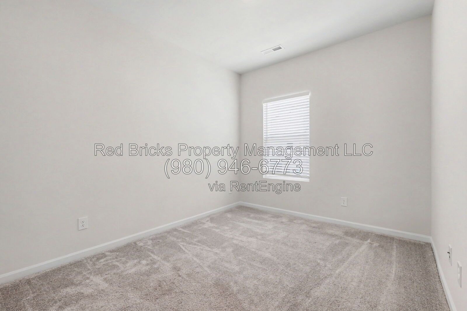 Modern 4BR Townhome with Luxury Finishes in Mineral Springs! property image