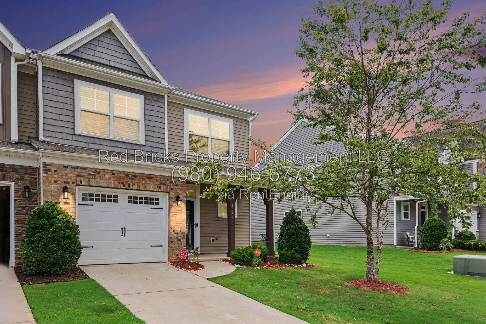 Spacious End-Unit Townhome with Loft & Private Backyard! property image