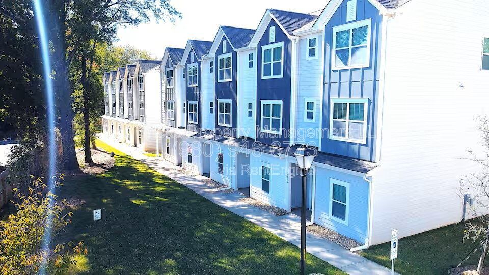 Modern 3-Story End Unit Near Uptown – Like New & Move-In Ready! property image