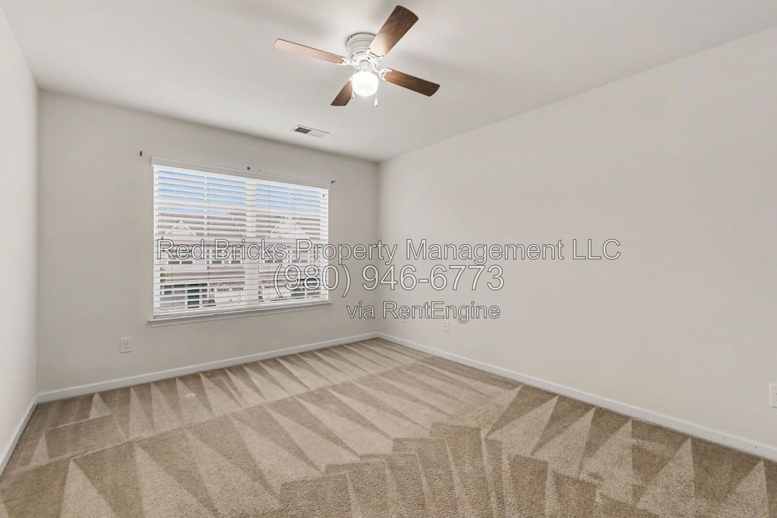 Spacious End-Unit Townhome with Loft & Private Backyard! property image