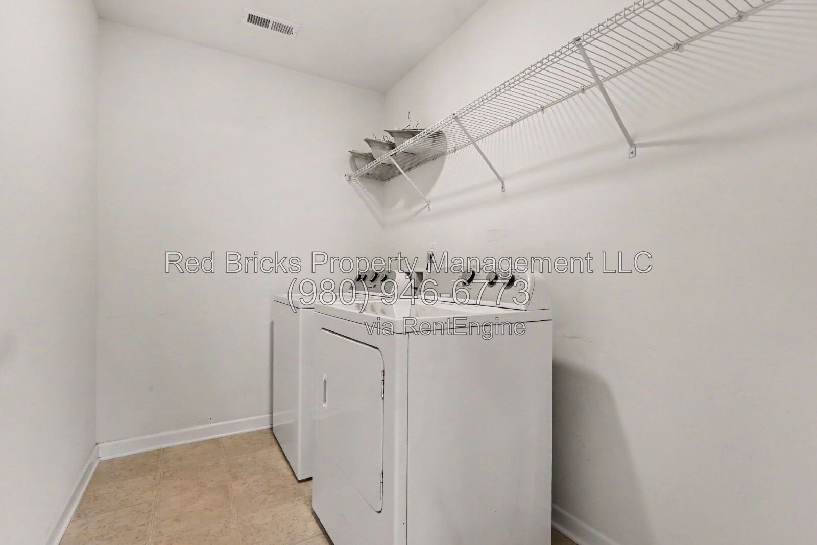 Spacious End-Unit Townhome with Loft & Private Backyard! property image