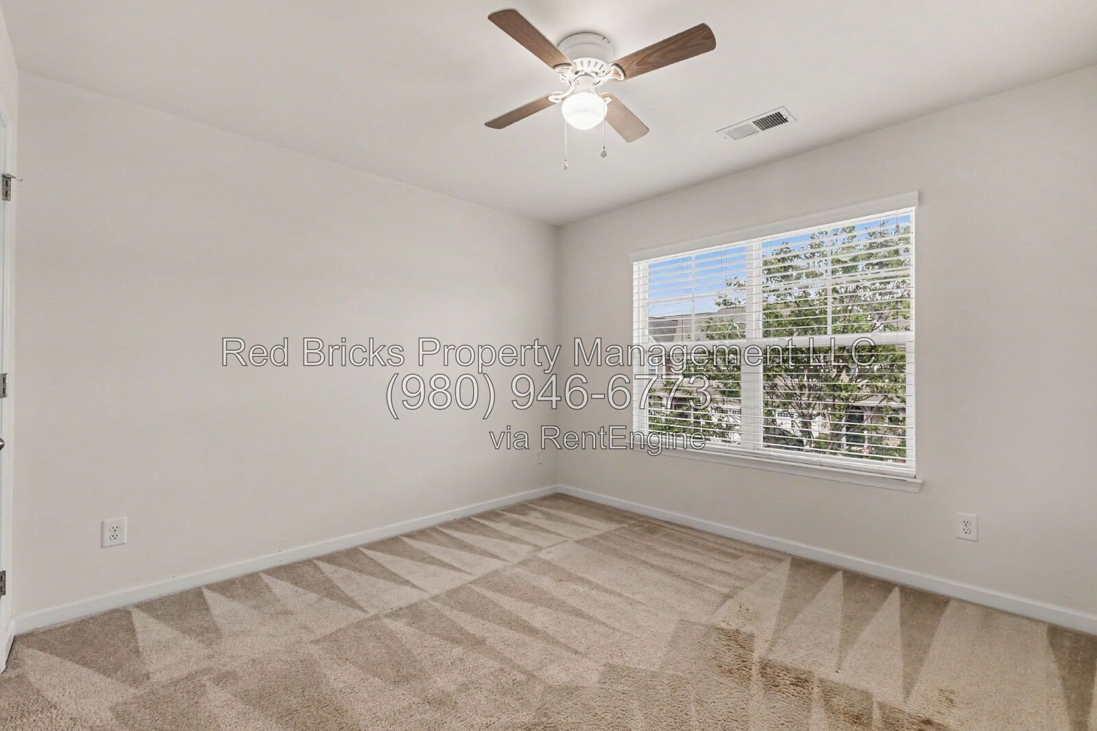 Spacious End-Unit Townhome with Loft & Private Backyard! property image