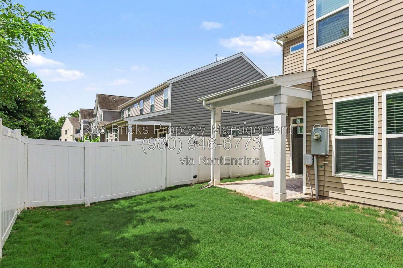 Spacious End-Unit Townhome with Loft & Private Backyard! property image