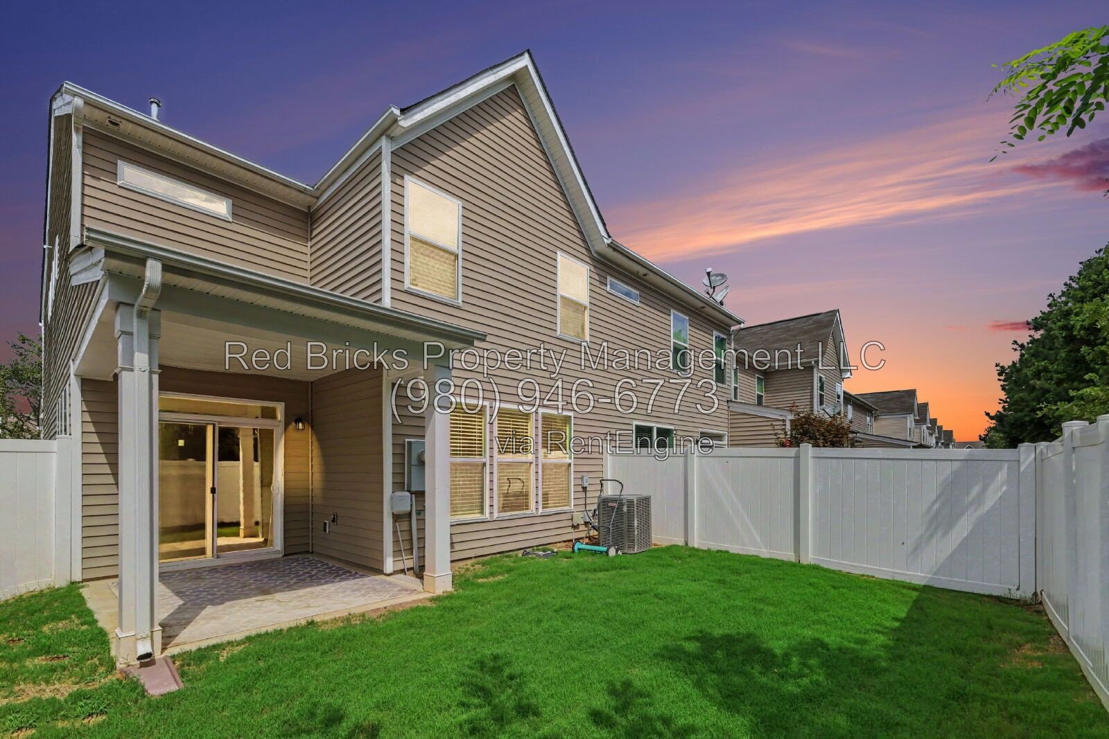 Spacious End-Unit Townhome with Loft & Private Backyard! property image
