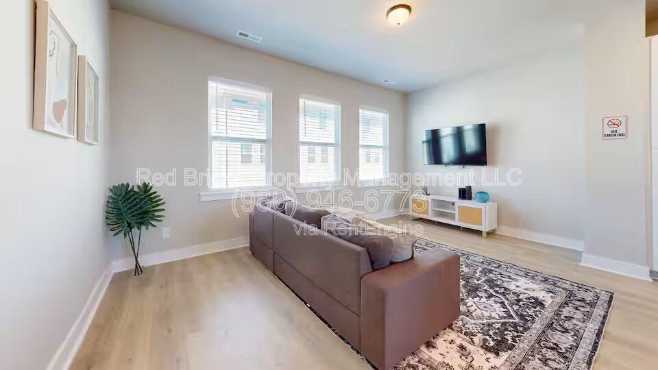 Modern 3-Story End Unit Near Uptown – Like New & Move-In Ready! property image